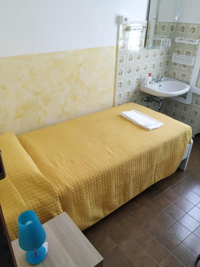 Ostello Cuneo Buitenkant foto